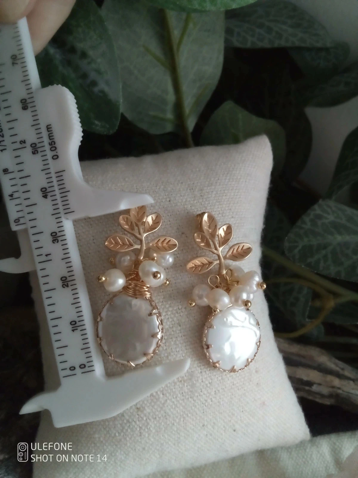 Pendientes bohemios de perlas de cultivo de agua dulce blancas – photo 3